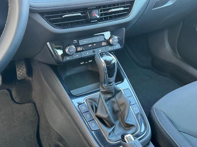 Skoda Fabia Extra Plus 1,5 TSI 2 ZoKlima ACC Navi 2x Einparkhilfe Kessy beheiztes Lenkrad Sitzheizung Sunset 5J Garantie 