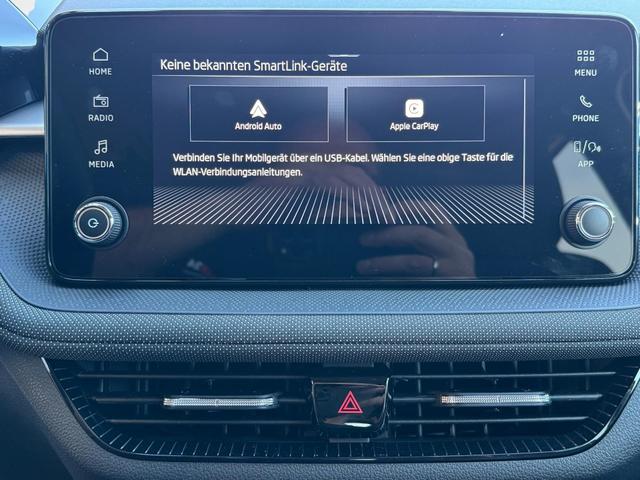Skoda Fabia Extra Plus 1,5 TSI 2 ZoKlima ACC Navi 2x Einparkhilfe Kessy beheiztes Lenkrad Sitzheizung Sunset 5J Garantie 