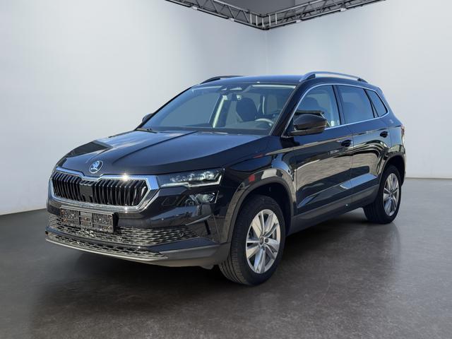 Skoda Karoq - Extra Plus 1,5 TSI DSG 2Zoklima 2xEinparkhilfe AHK Kamera Sitzheizung beheiztes Lenkrad