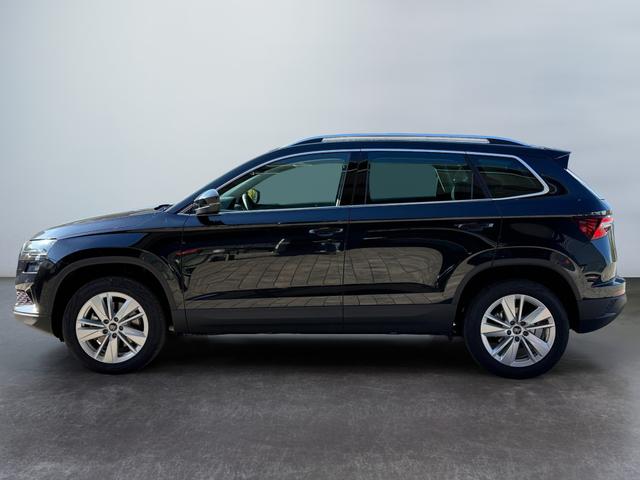 Skoda Karoq Extra Plus 1,5 TSI DSG 2Zoklima 2xEinparkhilfe AHK Kamera Sitzheizung beheiztes Lenkrad 