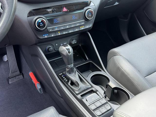 Gebraucht Hyundai TUCSON 1.6 Passion + 4WD AT Panorama