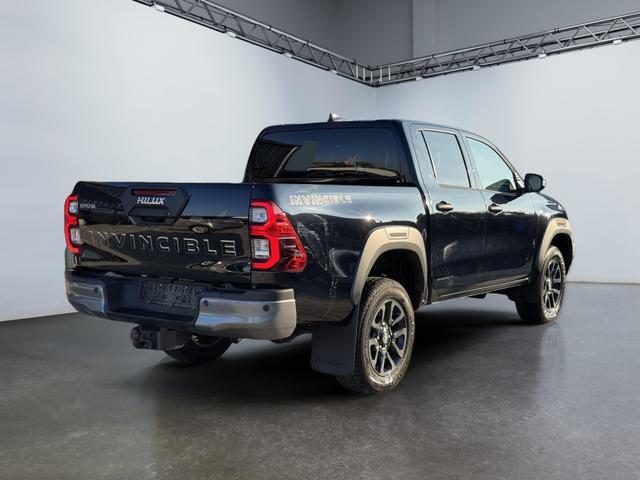 Toyota Hilux INVINCIBLE Double Cab 4x4 Leder