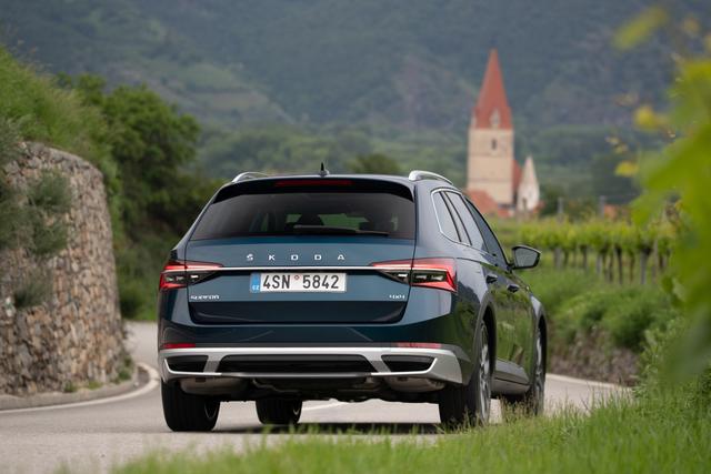 Skoda Superb Combi