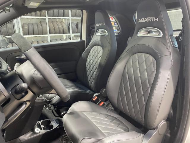 Abarth / 695 / Weiß / / / 
