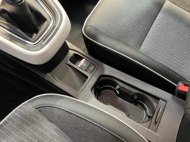 Renault Clio Techno TCe 90 Klimaa SHZ PDC KAM NAVI LED 