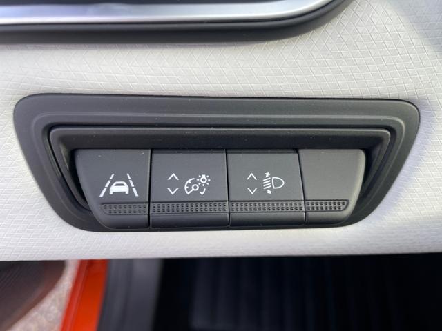 Renault Clio Techno TCe 90 Klimaa PDC KAM NAVI LED SmLi 