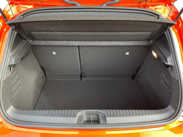 Renault Clio Techno TCe 90 Klimaa PDC KAM NAVI LED SmLi 