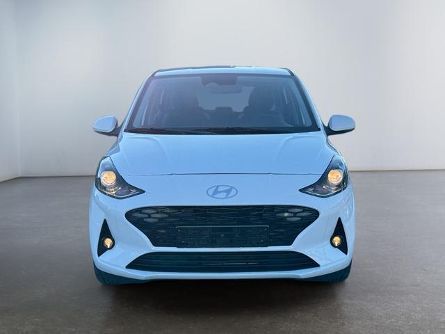 Hyundai i10 1.1 Edition Plus in 76689 Karlsdorf-Neuthard für 2.590,00 € zum  Verkauf