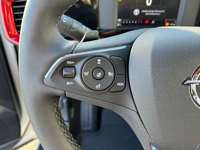 Opel Mokka GS 1.2 turbo 130 Aut8 Klimaaut NAVI SHZ Kamera LED PDC Totw NSW AdaptTemp SportMode LMF 