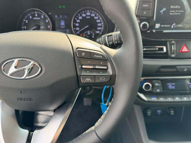 Hyundai i30 Kombi 1,5 T-GDI Klimaauto LHT PDC 2x Kam App RFK 