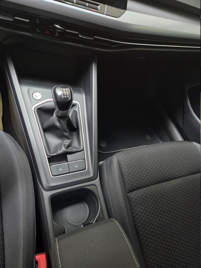 Volkswagen Golf VIII 1.5 TSI Active 