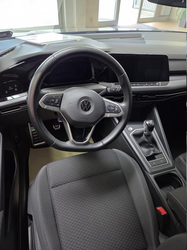 Volkswagen Golf VIII 1.5 TSI Active 