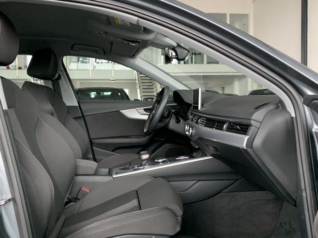 Audi A4 Limousine 35 TFSI S tronic Line Sportpaket 