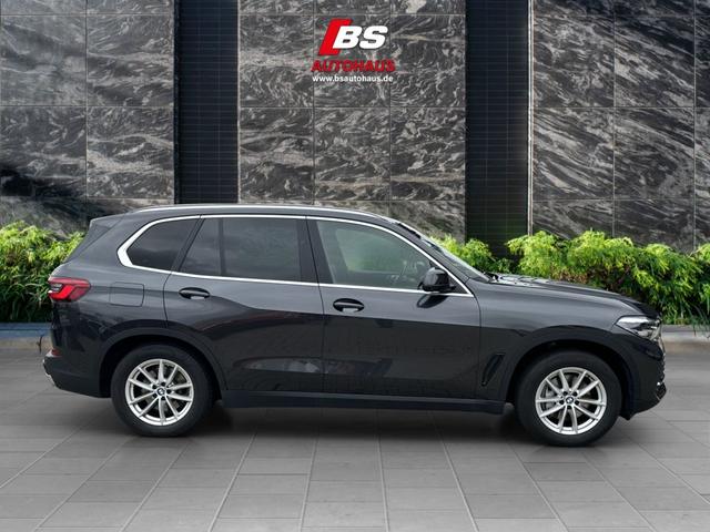 BMW X5 xDrive30d 7 Sitze Luftfederung Head-Up Panorama 
