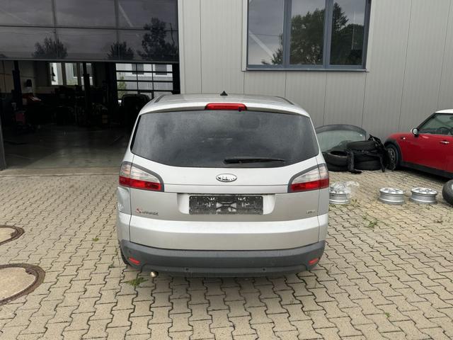 Ford S-MAX 2.0 TDCi DPF Aut. Titanium 