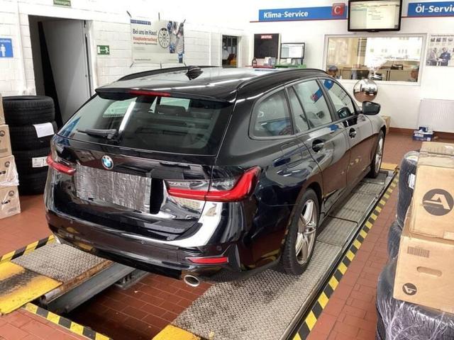 BMW 3er Touring 320d xDrive Aut. Advantage 