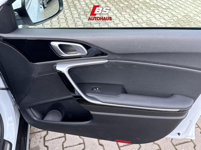 Kia Ceed 1.4 T-GDI DCT OPF 18 