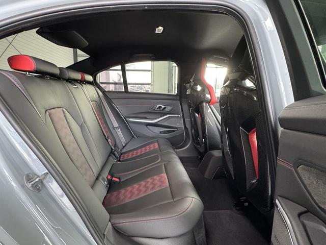 BMW M3 CS M Carbon-Keramik-Bremse Live Cockpit Professional 