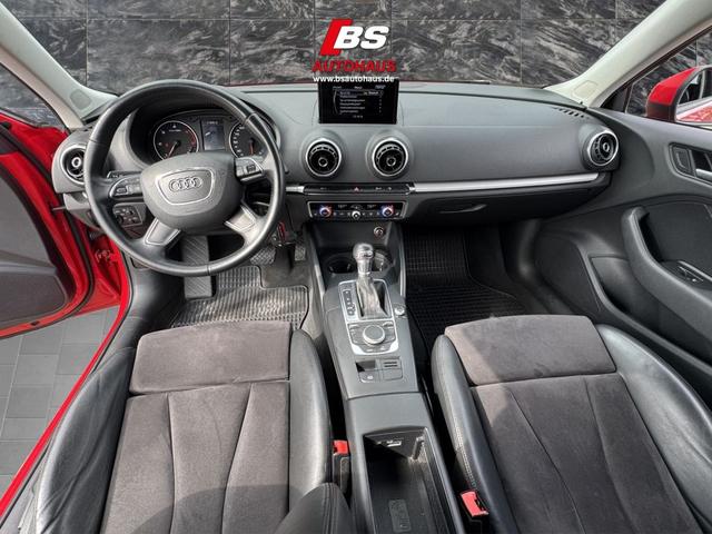 Audi A3 1.6 TDI (clean diesel) S tronic Attraction 