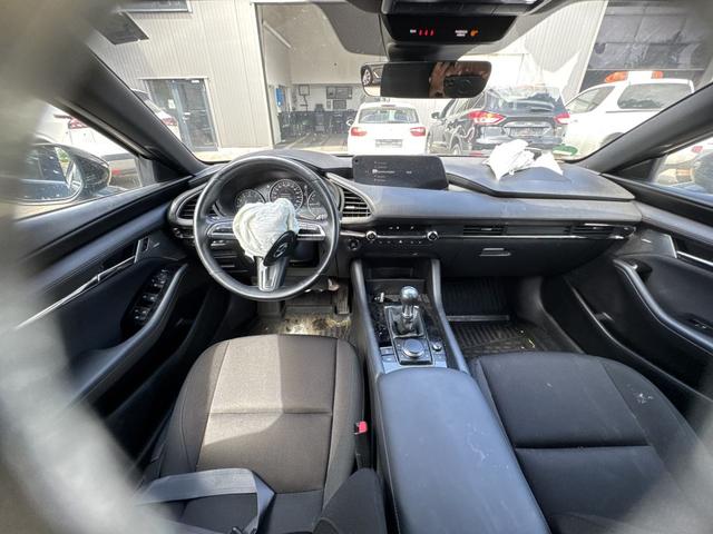 Mazda Mazda3 5-Türer 3 e-SKYACTIV-G 2.0 M HYBRID 150 BOSE 18 