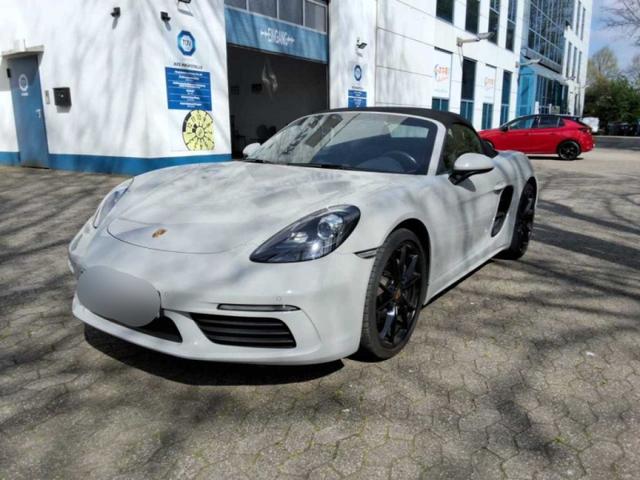 Porsche Boxster - 718 PDK BOSE 20"" Alu Sport Paket Chrono