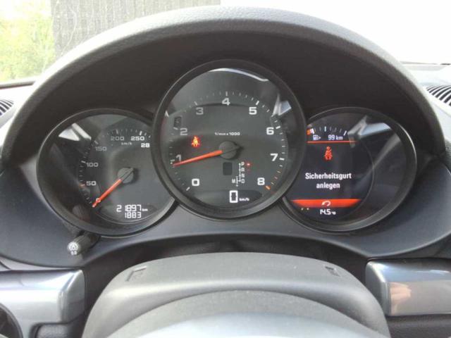 Porsche Boxster 718 PDK BOSE 20"" Alu Sport Paket Chrono 