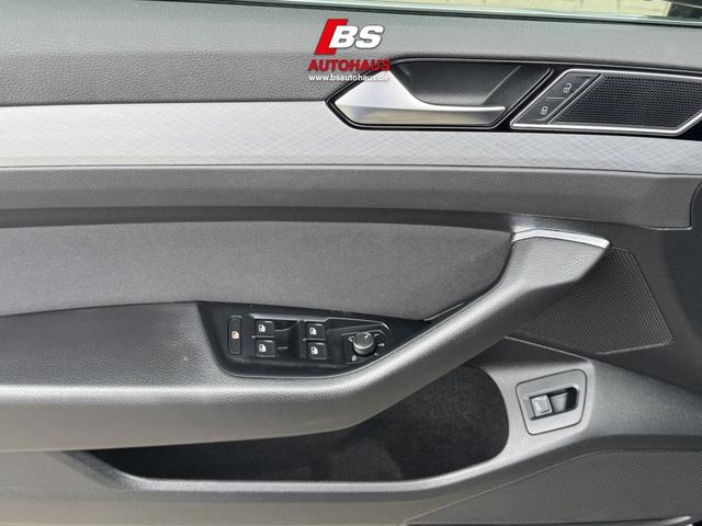 Volkswagen Passat Variant 1.5 TSI OPF DSG Business Winterpaket AHK 