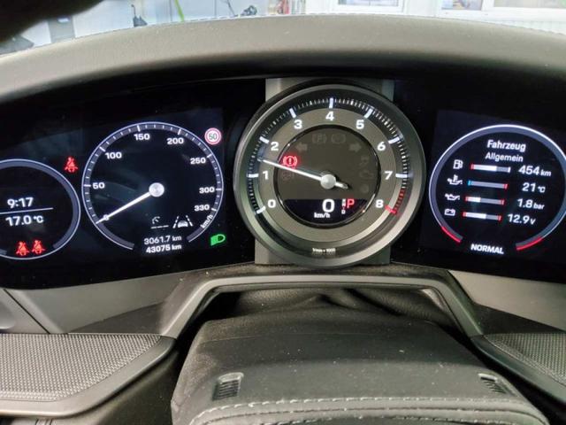 Porsche 911 Carrera 4S PDK 