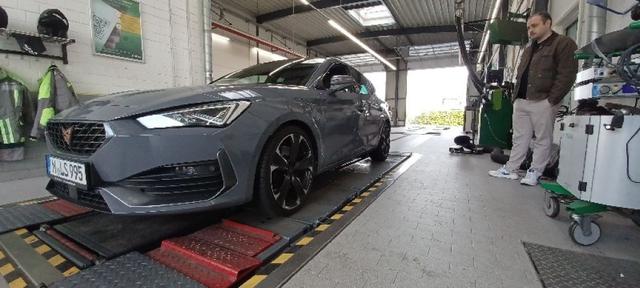 Cupra Leon - 2.0 TSI DSG VZ