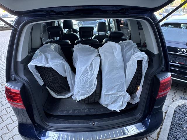 Volkswagen Touran 1.4 TSI DSG Highline LEDER NAVI 