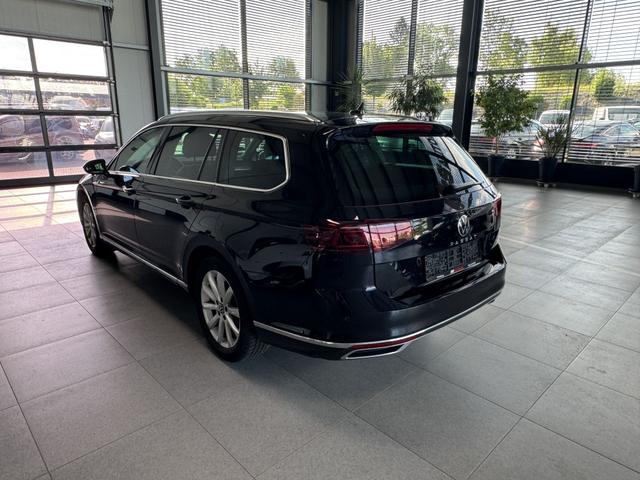 Volkswagen Passat Variant 2.0 TDI DSG Elegance AHK 