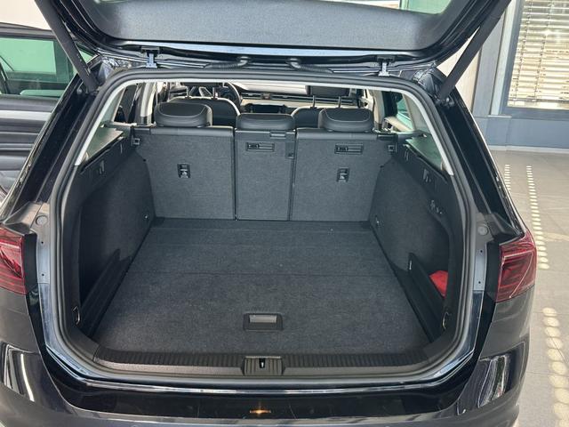 Volkswagen Passat Variant 2.0 TDI DSG Elegance AHK 