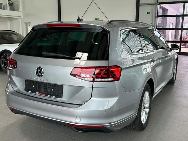 Volkswagen Passat Variant 2.0 TDI AHK NAVI Winterpaket 