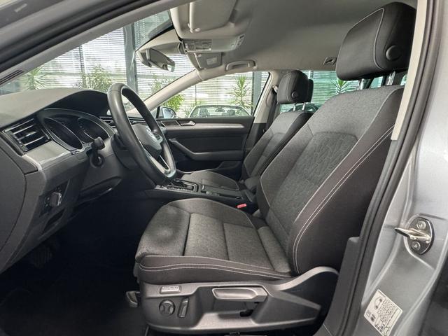 Volkswagen Passat Variant 2.0 TDI SCR DSG AHK NAVI 