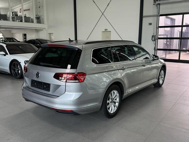 Volkswagen Passat Variant 2.0 TDI SCR DSG AHK NAVI 