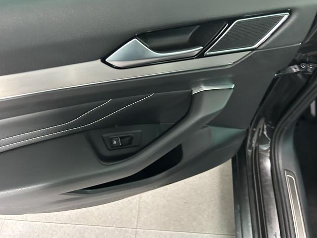 Volkswagen Passat Variant 2.0 TDI SCR DSG Elegance AHK 