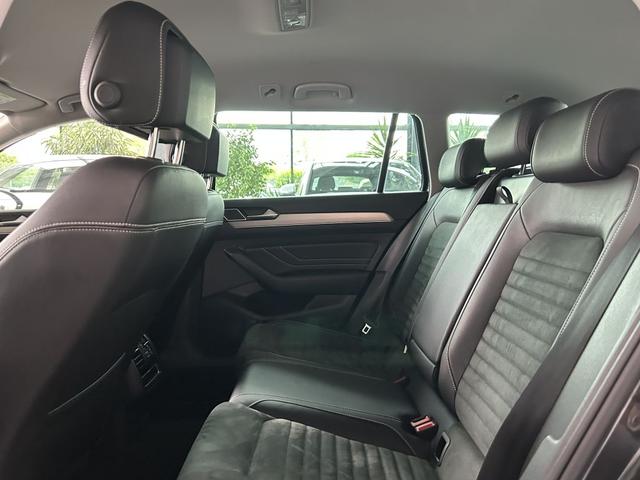 Volkswagen Passat Variant 2.0 TDI SCR DSG Elegance AHK 