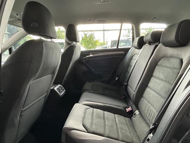 Volkswagen Golf Variant 1.6 TDI SCR Comfortline Business-Paket AHK 