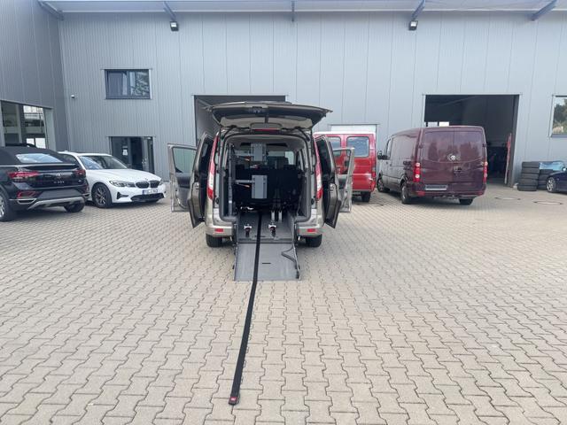 Ford Tourneo Connect 1.5 EcoBlue Aut. Start-Stop Titanium 