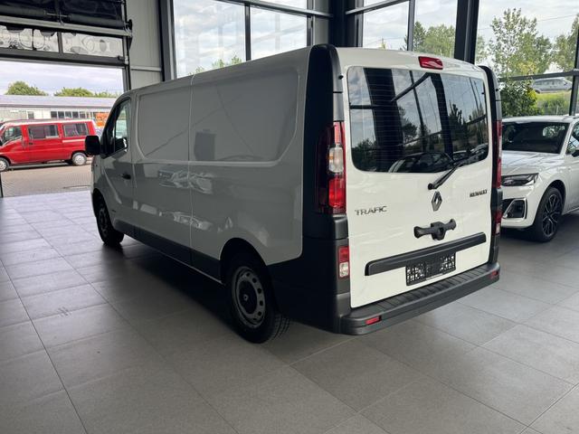 Renault Trafic Kastenwagen dCi 120 L2H1 Standheizung Regalsystem 