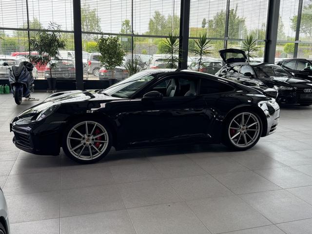 Porsche 911 Carrera 4S PDK 