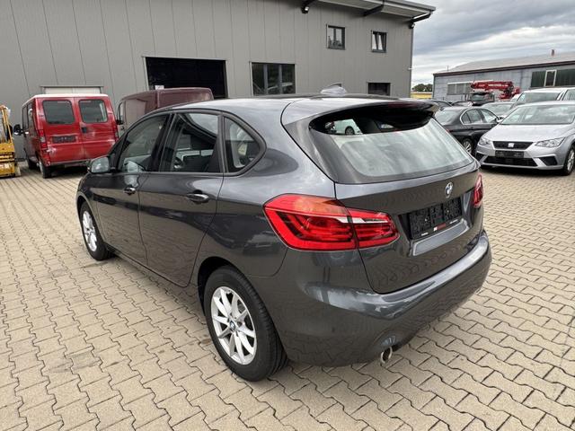 BMW 2er Active Tourer 216d Aut. 