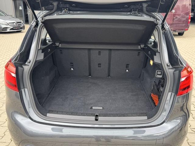BMW 2er Active Tourer 216d Aut. 