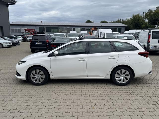 Toyota Auris Touring Sports 1.33 Dual-VVT-i Cool 