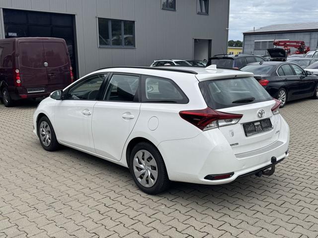 Toyota Auris Touring Sports 1.33 Dual-VVT-i Cool 