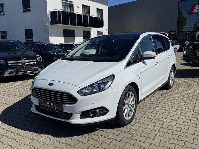 Ford S-MAX 2.0 TDCi Allrad Titanium AHK Panoramadach 