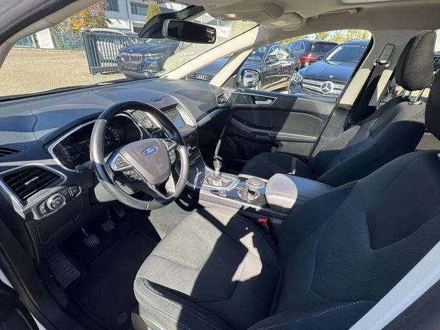 Ford S-MAX 2.0 TDCi Allrad Titanium AHK Panoramadach 