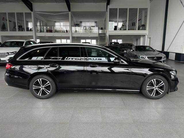 Mercedes-Benz E-Klasse E 220 d T 9G-TRONIC Avantgarde 