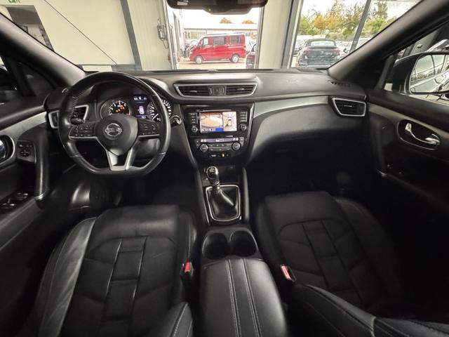 Nissan Qashqai 1.3 DIG-T TEKNA+Panorama-Glasdach 