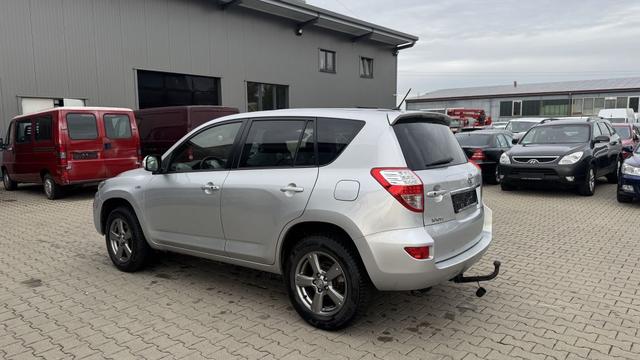 Toyota RAV4 RAV 4 2.2 D-4D 4x2 Travel 